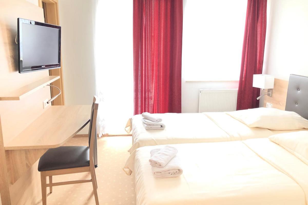 Siek Hotel & Restaurant Miranda מראה חיצוני תמונה